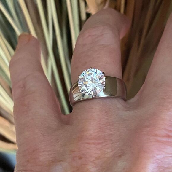 High Polished Stainless Steel AAA Grade CZ Ring Size 7,8,9 - Picture 4 of 4